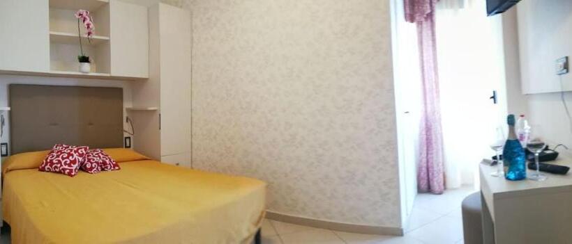 Habitación Estándar Vista Mar, B&b Metropols Sottomarina