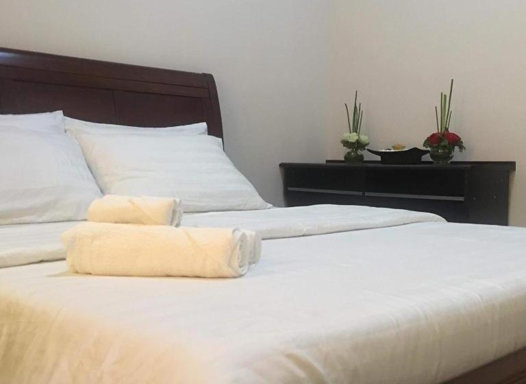 سوییت خانوادگی, H&m One Palmtree Villas