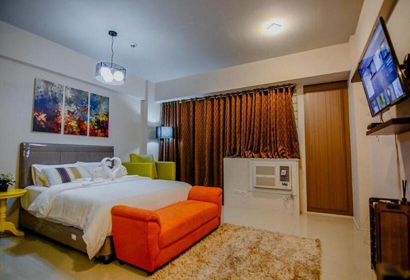 استودیوی استاندارد, H&m One Palmtree Villas