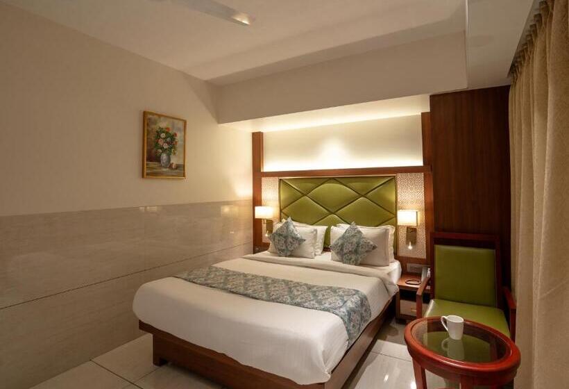 Номер Superior, Gold Crest Suites