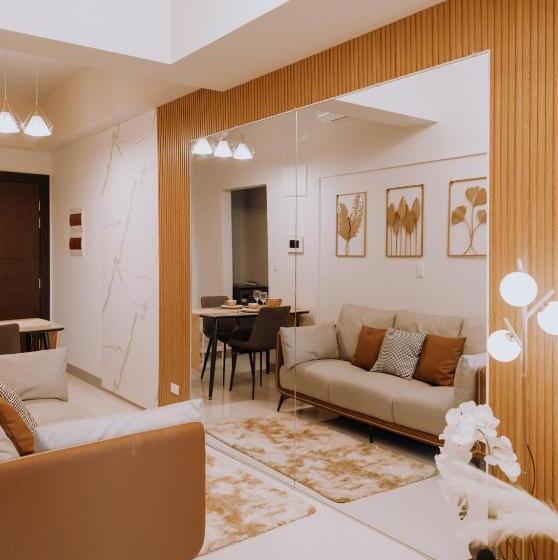 침실 1개 발코니 아파트, Uptown Parksuites Elegant 1br With Balcony And Washer