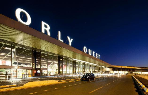 Апартаменты 1 Спальня Вид на Сад, 4pers 2lits 5 Min Aéroport Orly,navette Et Parking Extra,location En Nuit Et Jourchez Sandro