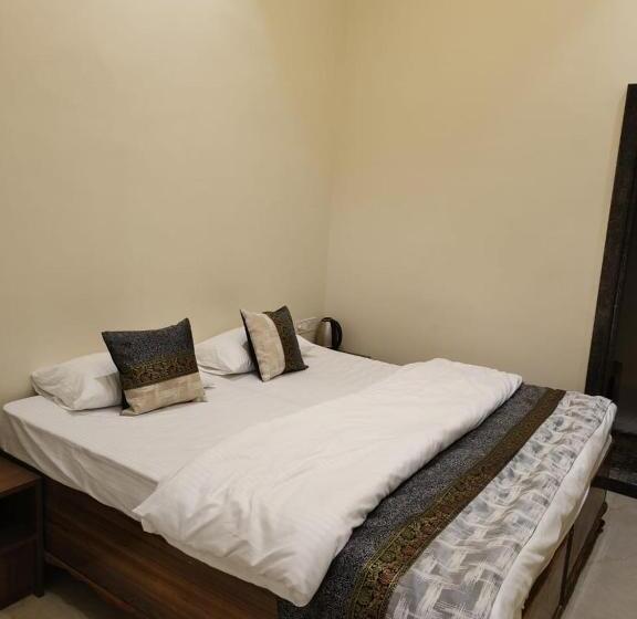 Номер Superior, Heritage Haveli Varanasi