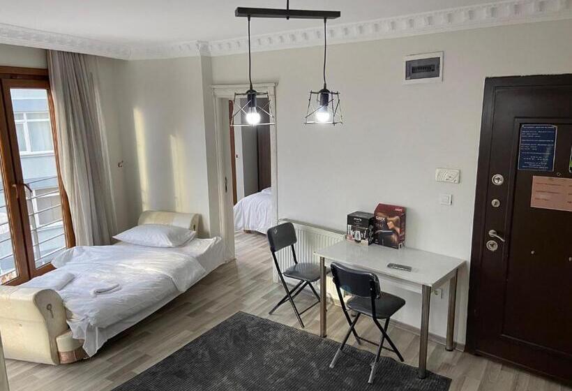 Полулюкс Повышенной Комфортности, La Perato Suites