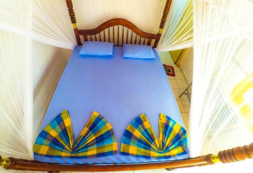 Номер Стандарт, Surfing Beach Guest House