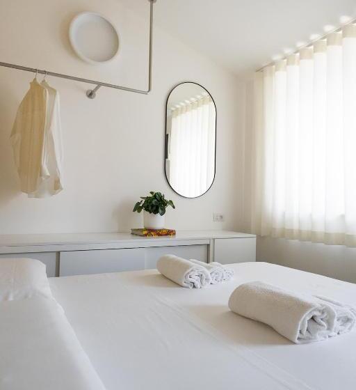 スタンダードルーム, Vivo Rooms