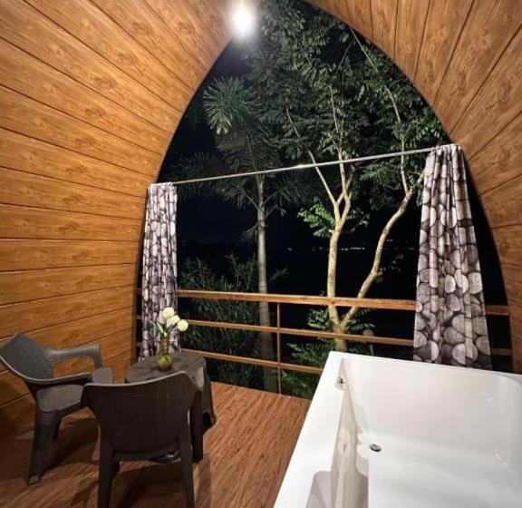 Люкс Повышенной Комфортности, Samadhan Lake Side Resort Maval