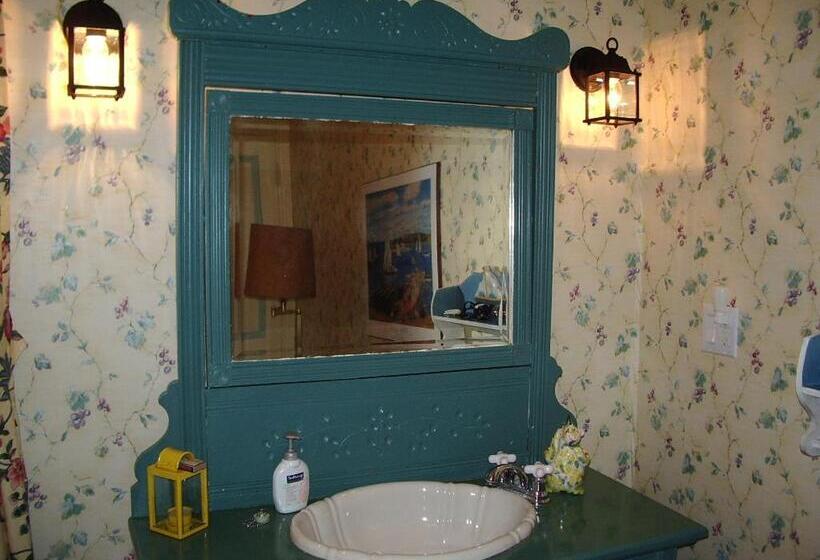Номер Стандарт, Mecklenburgh Inn