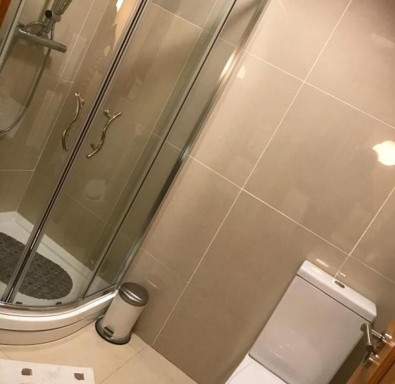 Семейный Номер, Laithreach Briuin B&b W23e0h9