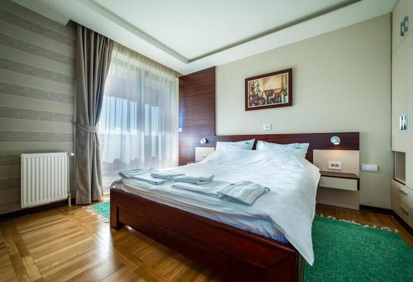 استودیوی استاندارد, Vila Valentina