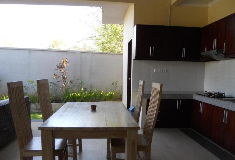 ویلای 2 خوابه, Avisara Villa & Suite