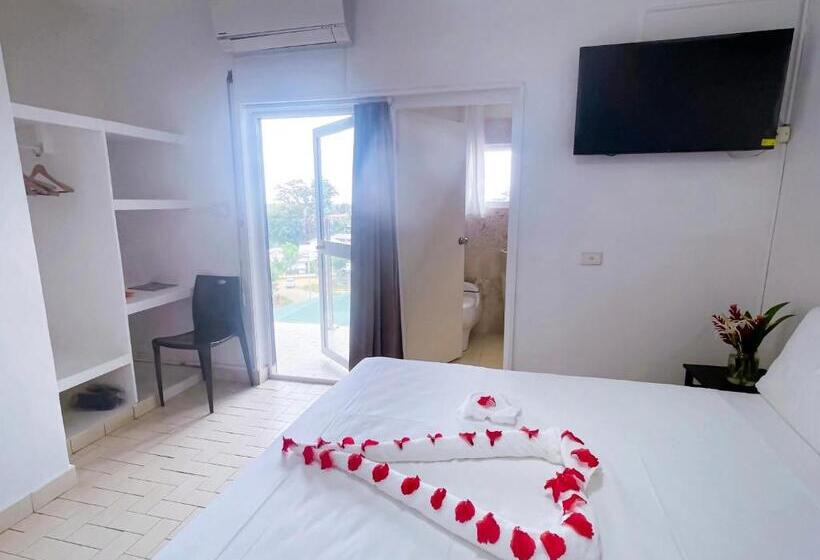 اتاق استاندارد با بالکن, Coconut Palms Resort & Diamond Casino