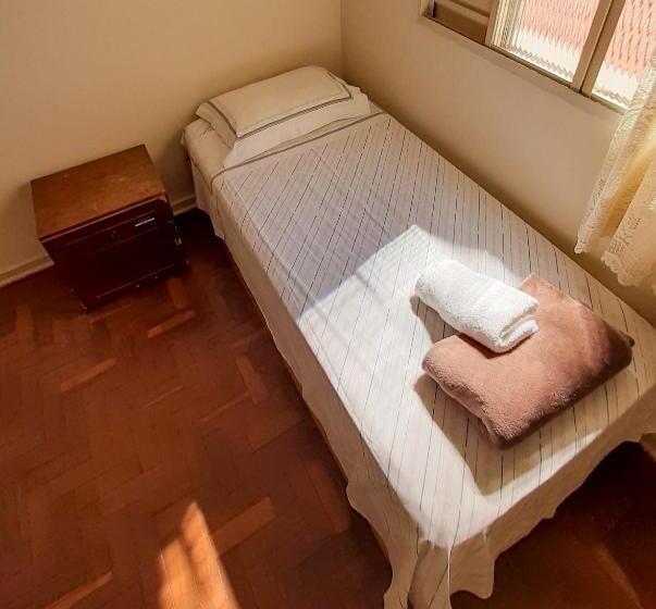 이코노미 룸, Atalho Guest House
