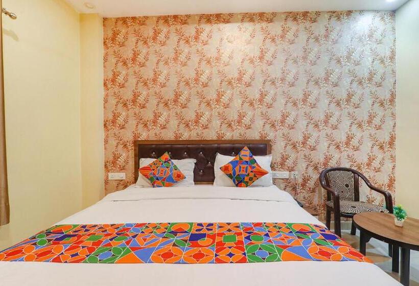 اتاق اجرایی سه نفره, Fabexpress Grand Inn