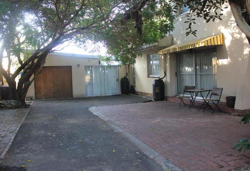 Шале 1 Спальня, Three Arches Guesthouse