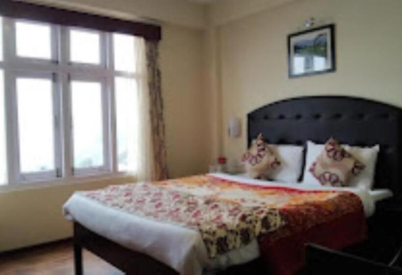 Номер Deluxe, Darjeeling Hotel Sandrup , Darjeeling