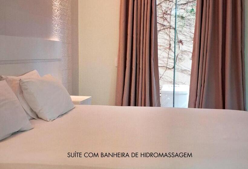 带按摩浴盆的套房, Haraam Motel By Drops