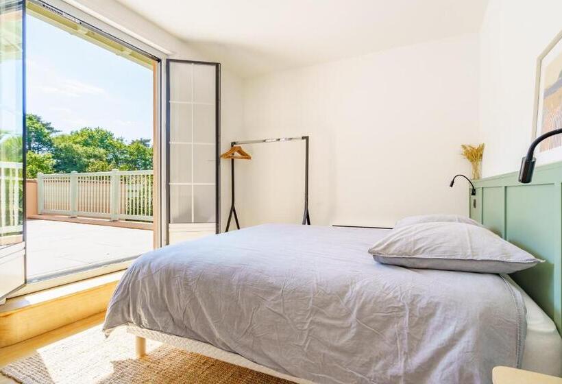Номер Стандарт с Террасой, La Conciergerie Biarritz