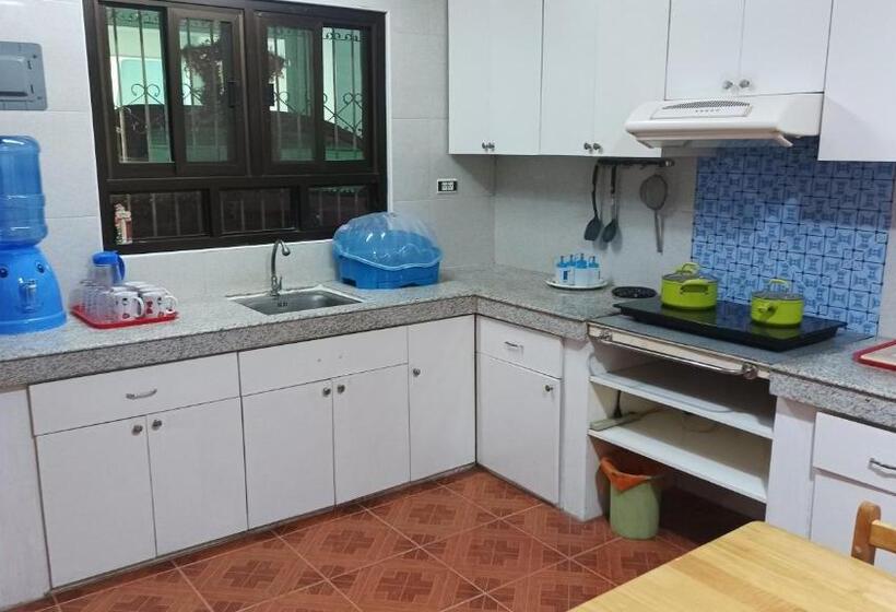 Дом 3 Спальни, Village Guest House, Hundred Islands
