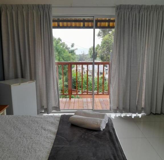 标准间带阳台, Indaba Manor Guesthouse