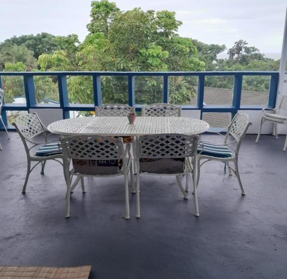 家庭间, Indaba Manor Guesthouse