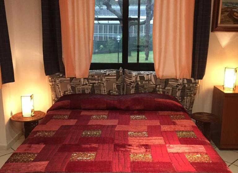 Студия Стандарт, B&b Claro De Luna