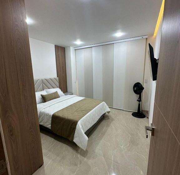 استودیوی استاندارد, Mar Apartamentos