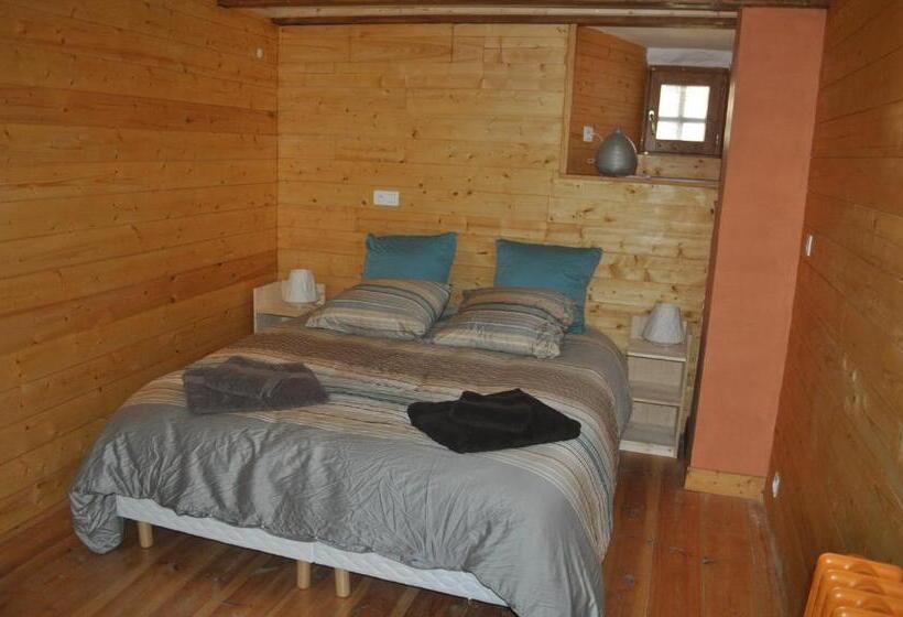 Дом 3 Спальни, Eco Gite La Grange