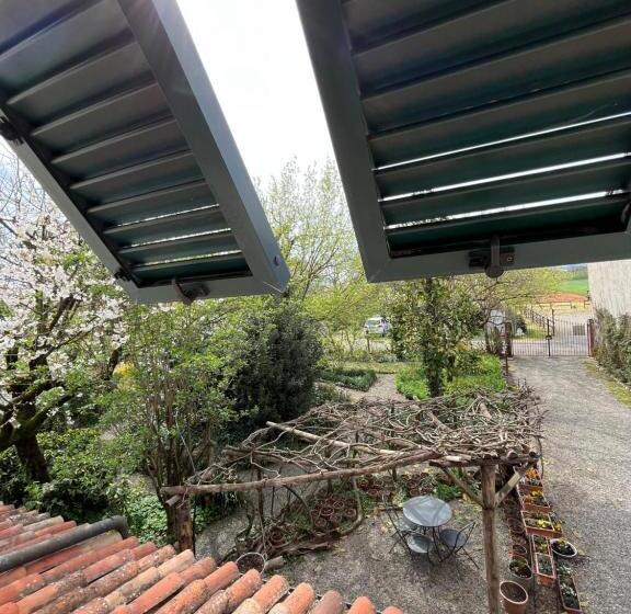 اتاق استاندارد با وان آب گرم, Cascina Folletto