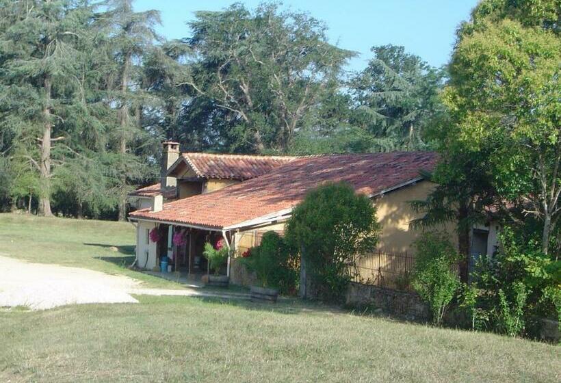 Номер Стандарт, Relais Du Haget