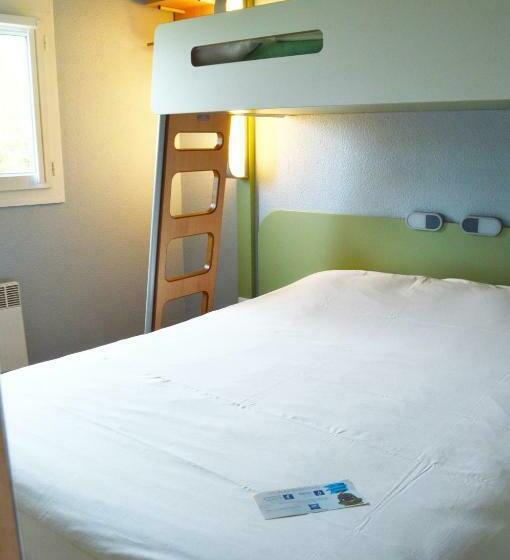 Номер Стандарт Трехместный, Ibis Budget Rouen Nord Isneauville