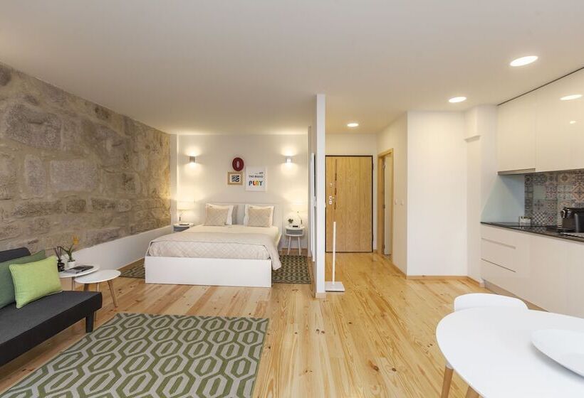 استودیوی استاندارد با چشمانداز شهر, Oporto Local Studios