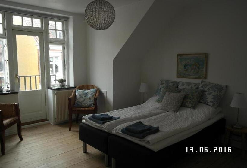 Номер Стандарт, Sweethome Guesthouse