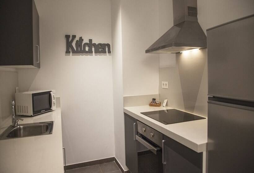 آپارتمان 2 خوابه, Flats Friends Soho Suites