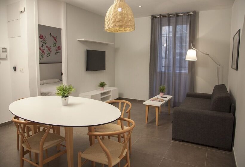 آپارتمان 3 خوابه, Flats Friends Soho Suites