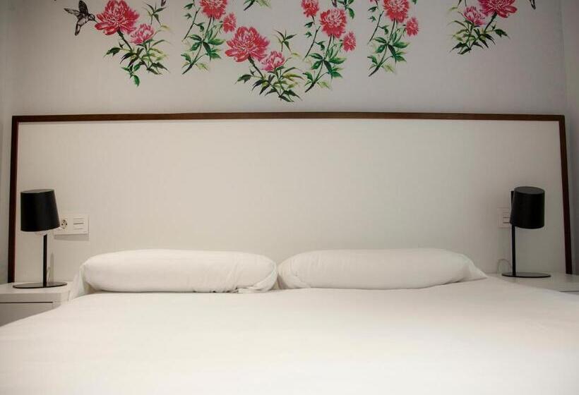 آپارتمان 3 خوابه, Flats Friends Soho Suites