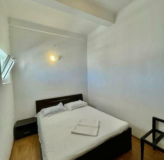 스탠다드 룸 공동 욕실, Hostel Cazino Nord Rooms