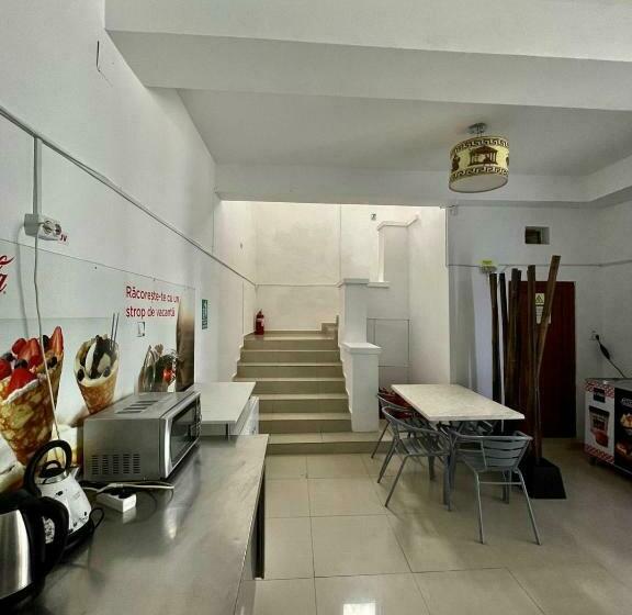 스탠다드 룸 공동 욕실, Hostel Cazino Nord Rooms