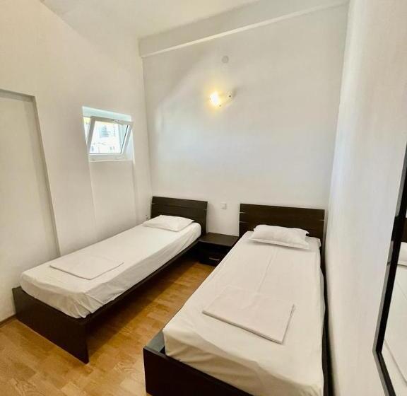 스탠다드 룸 공동 욕실, Hostel Cazino Nord Rooms