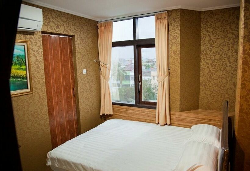 חדר סטנדרט, Rumah Shinta