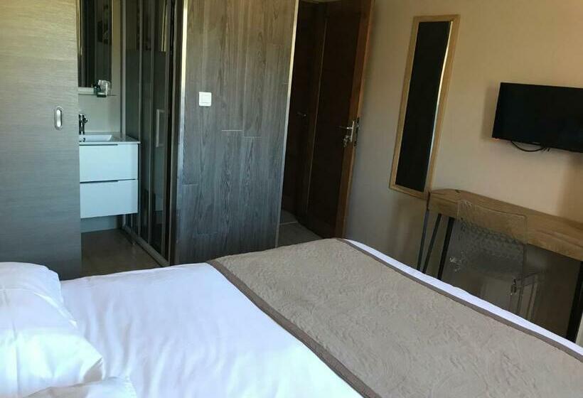 Номер Стандарт, Auberge Le Montana