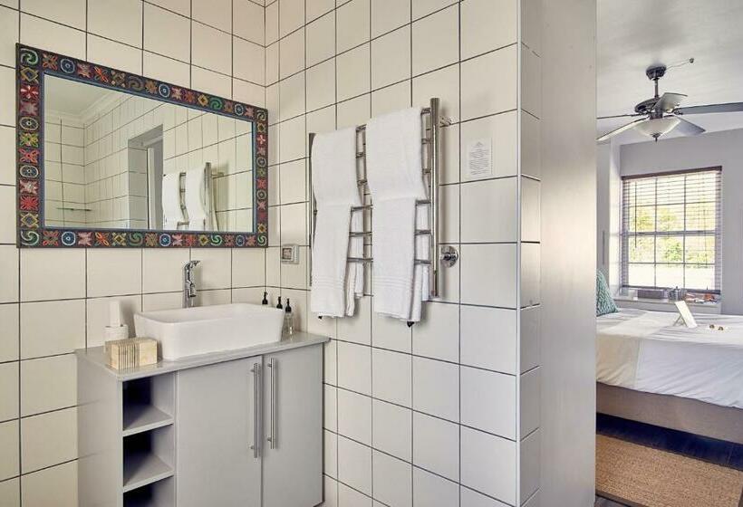 Номер Стандарт, Corner House Residence