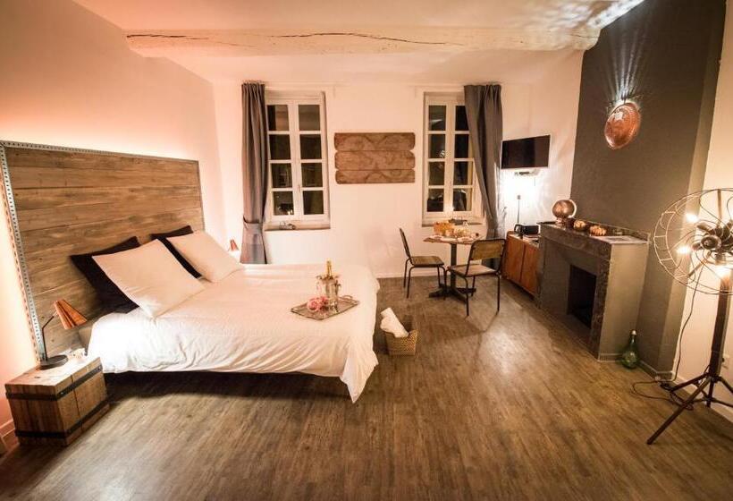 Полулюкс Вид на Сад, La Maison Gustave