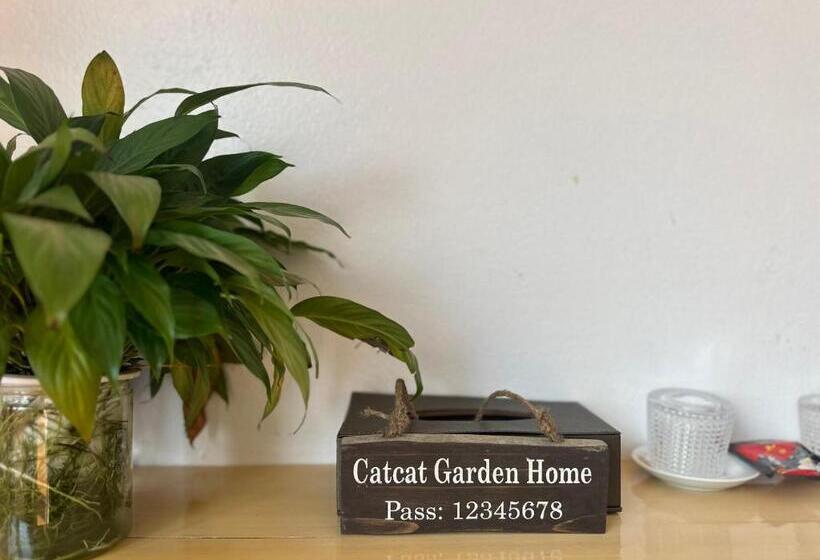 اتاق سوپریور خانوادگی, Catcat Garden House