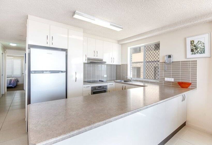 Апартаменты 3 Спальни Вид на Море, Capeview Apartments Caloundra