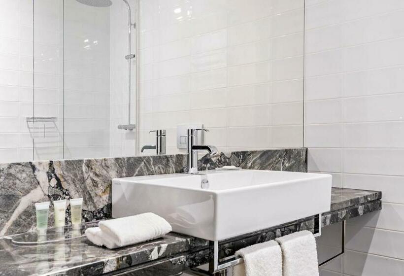 Стандартный Номер Кровать Кинг, Courtyard By Marriott Brno