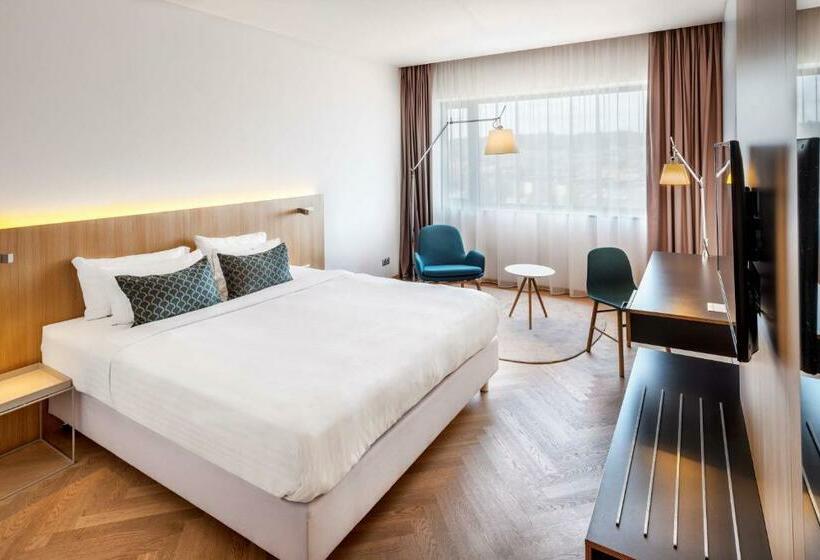 Стандартный Номер Кровать Кинг, Courtyard By Marriott Brno