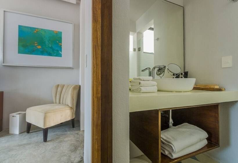 プールの見えるデラックスルーム, O  Tulum Boutique Hotel   Adults Only