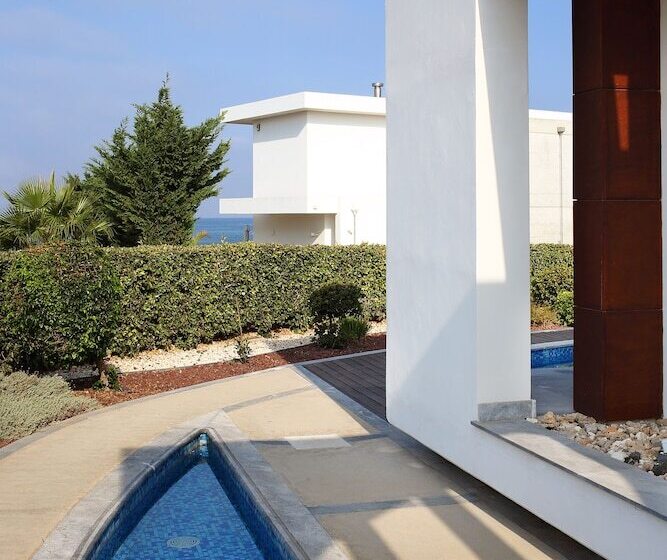 Вилла 1 Спальня, Paradise Cove Luxurious Beach Villas
