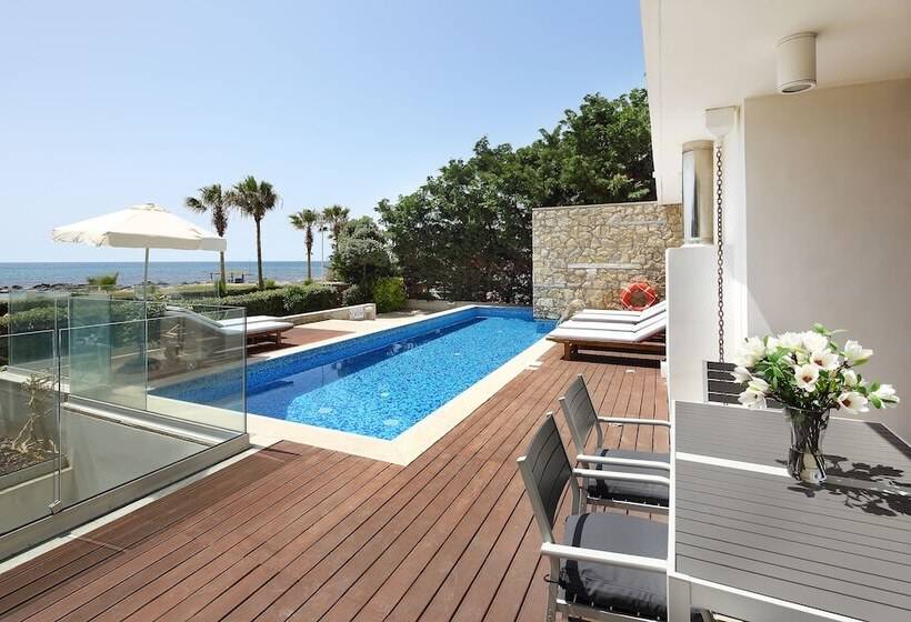 Вилла 3 Спальни, Paradise Cove Luxurious Beach Villas